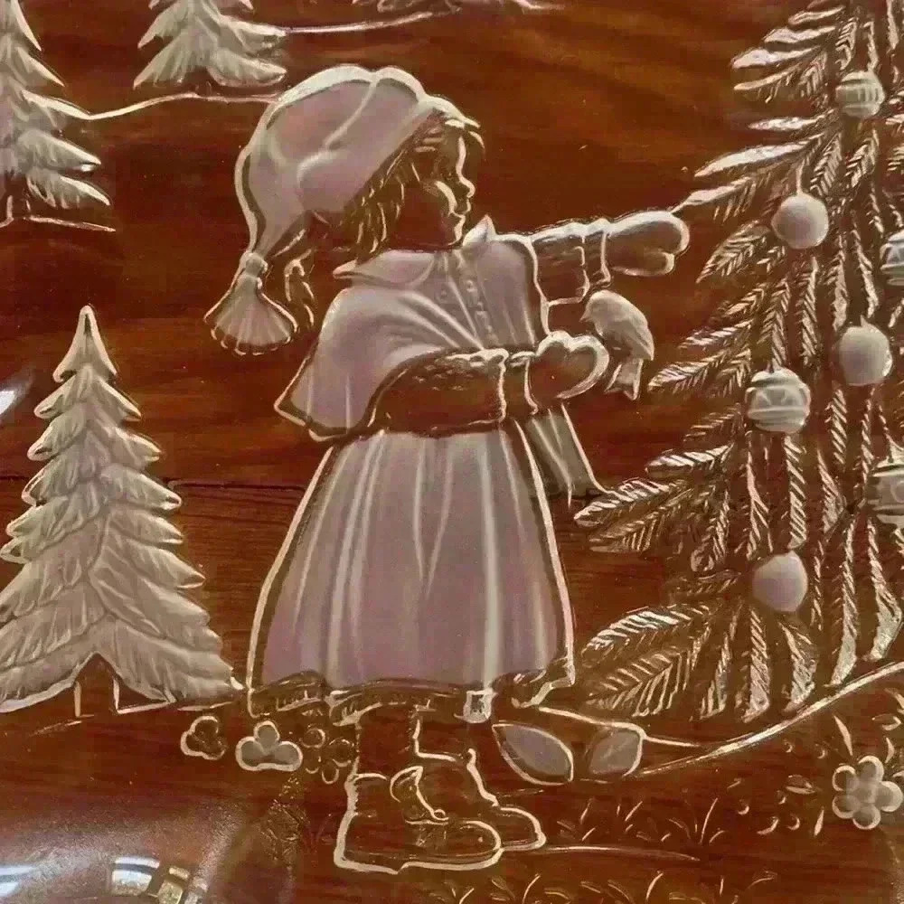 Mikasa Christmas Scene Frosted Ruffled Edges Serving Plate - Picture 4 of 6